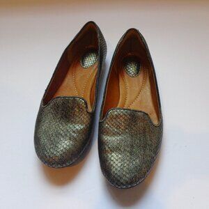 Clarks Artisan Women Pewter Metallic Snake Leather  Loafer Slip on Shoes Sz 6.5M